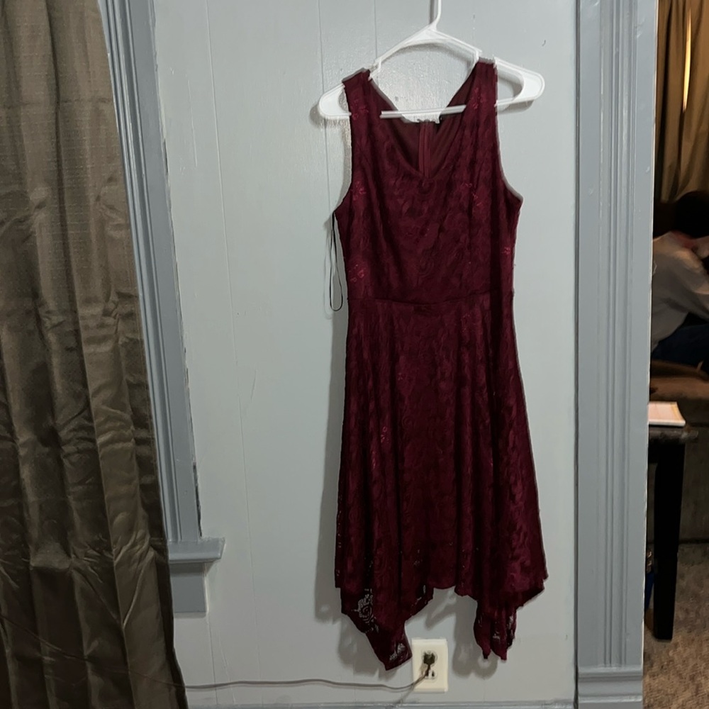 Meetjen dress for a wedding size xl Burgundy and collar were one time